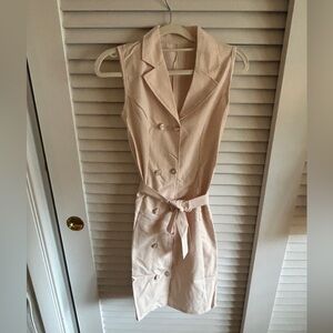 New Elegant Cream Sleeveless Dress